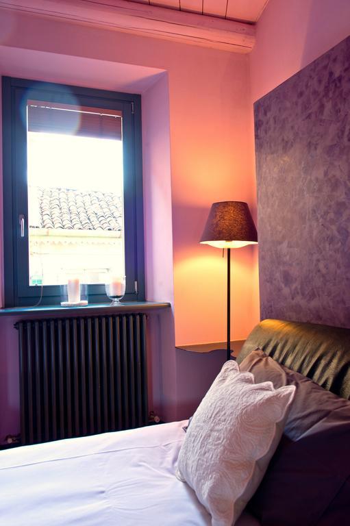 Casa Rossa - Bymyhomeincomo Черноббио Номер фото
